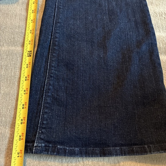 Levis 525 Perfect Waist Boot Cut Womens Jeans 20M Dark Wash Flap Pockets - Picture 7 of 7